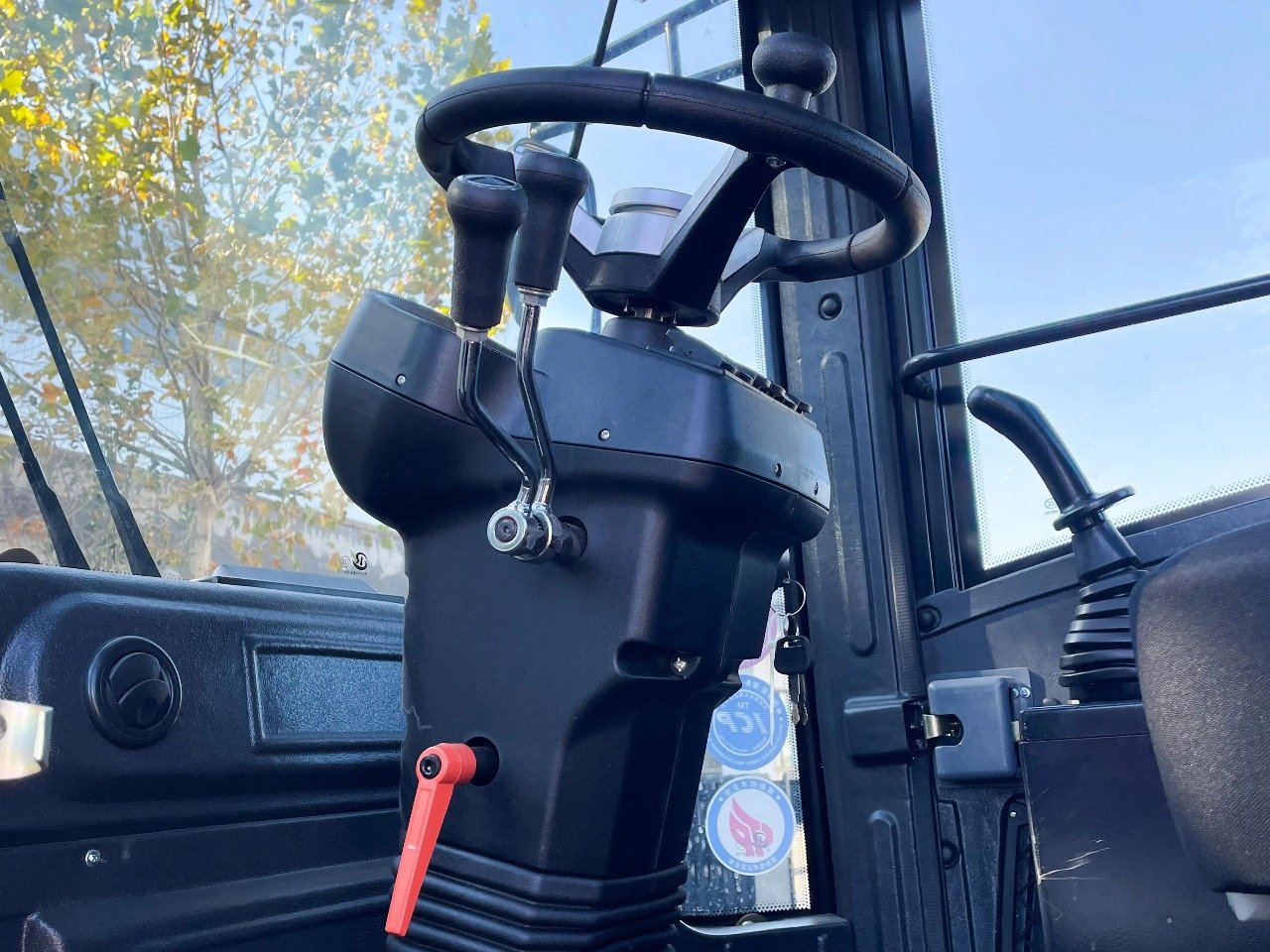 f92af393-5d35-491c-8294-4e2be8ce57d8